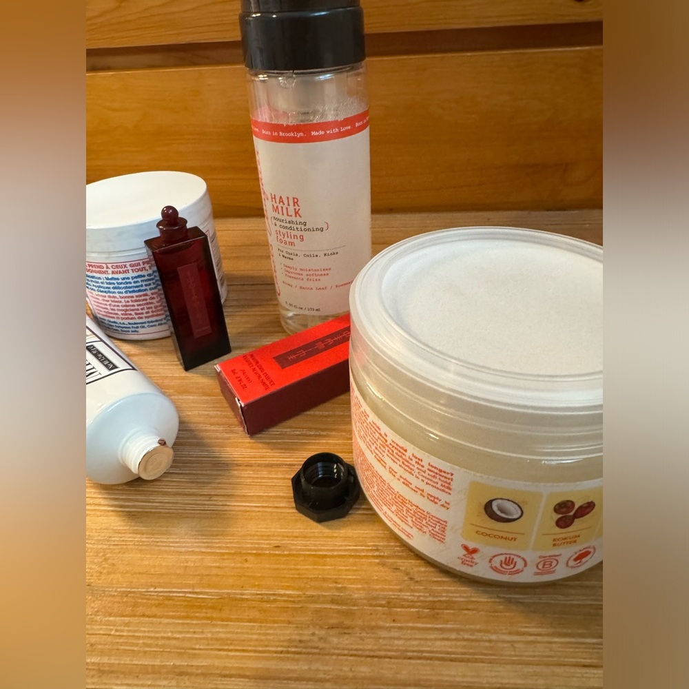 Carol’s Daughter, Shea Moisture, Egyptian Magic, Archipelago & More! - Picture 8 of 9